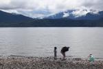 031 Te Anau - Skipping stones on Lake Te Anau